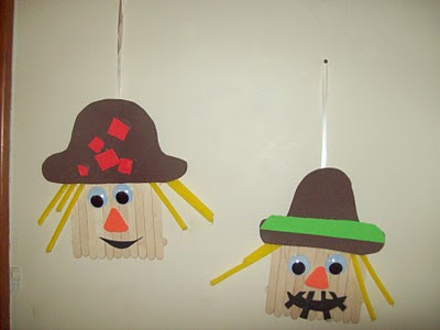 popsicle stick scarecrow